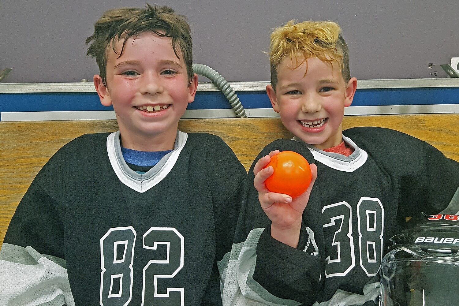 Duncan & Henrik Rutsch | Henrik's first roller hockey goal.